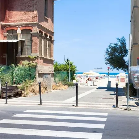 Beach House Διαμέρισμα *